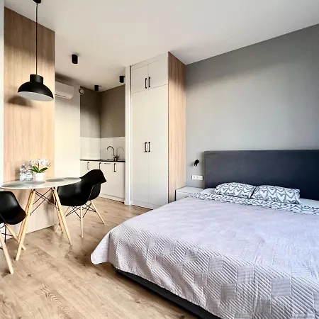 K22 Zachodnia Slawinska 502 * Warszawa