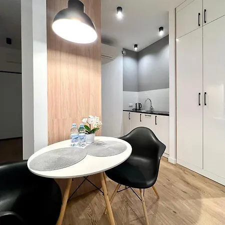 K22 Zachodnia Slawinska 502 Warszawa